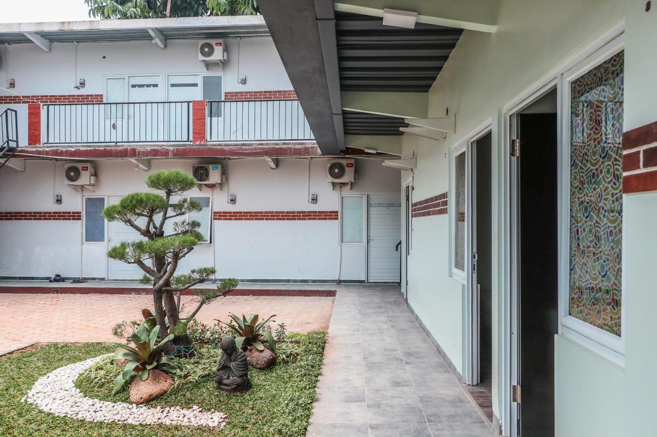 Oyo 488 Tekno Residence South Tangerang Exterior photo