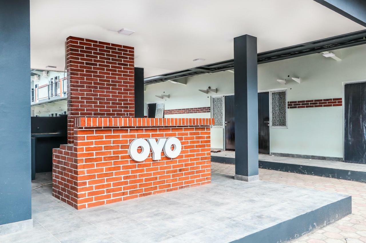 Oyo 488 Tekno Residence South Tangerang Exterior photo